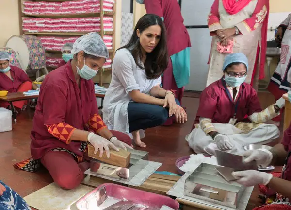 meghan-markle-menstruation-stigma_2_600x