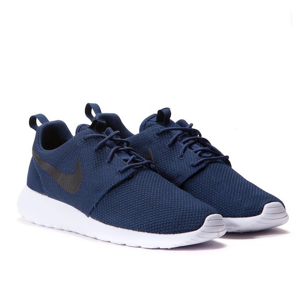 nike-roshe-one-midnight-navy-2